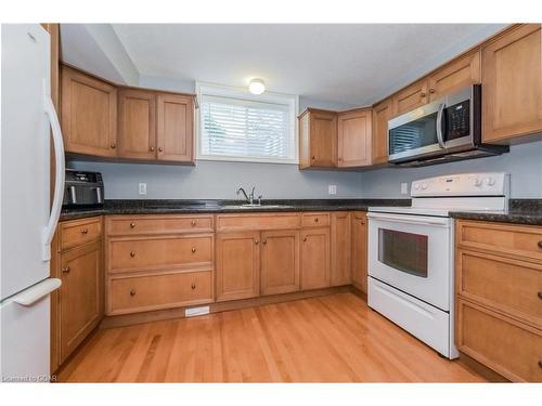 35 Marr Drive, Elora, ON - Indoor Photo Showing Kitchen