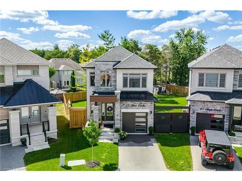 43 Ferris Circle, Guelph, ON - Outdoor With Facade