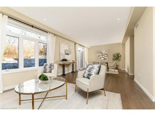 16 Guthrie Lane, Rockwood, ON - Indoor Photo Showing Living Room