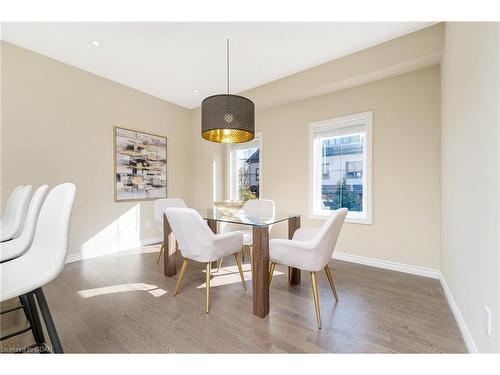 16 Guthrie Lane, Rockwood, ON - Indoor Photo Showing Dining Room