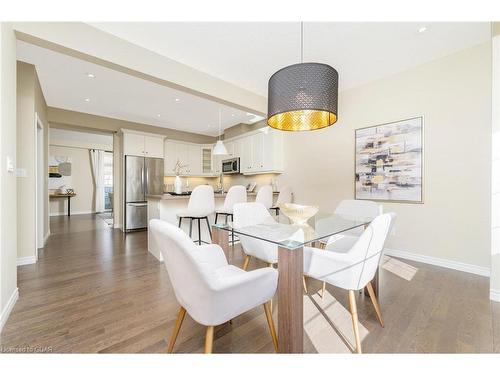 16 Guthrie Lane, Rockwood, ON - Indoor Photo Showing Dining Room