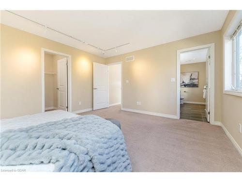 16 Guthrie Lane, Rockwood, ON - Indoor Photo Showing Bedroom