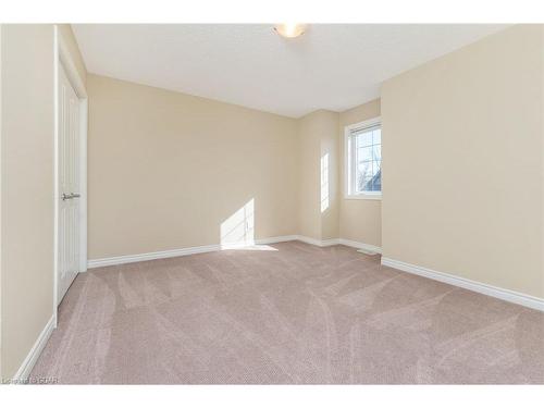 16 Guthrie Lane, Rockwood, ON - Indoor Photo Showing Other Room