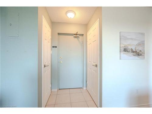 608-279 Chandler Drive, Kitchener, ON - Indoor Photo Showing Other Room