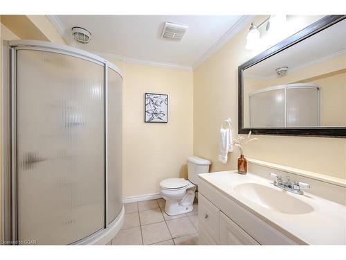 484 Millburn Boulevard, Fergus, ON - Indoor Photo Showing Bathroom