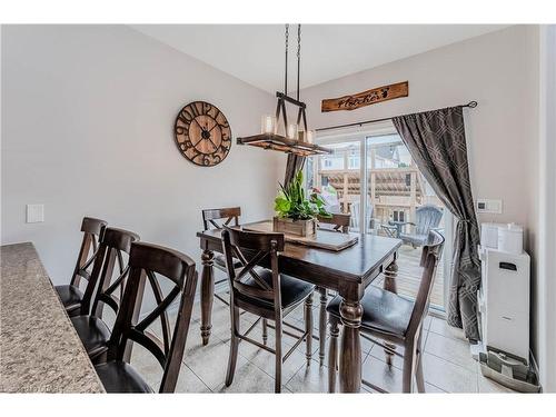 124 Courtney Street, Fergus, ON - Indoor Photo Showing Dining Room