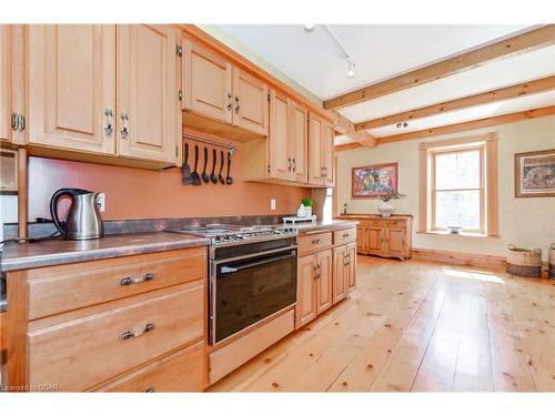 179 Garafraxa Street E, Fergus, ON - Indoor Photo Showing Kitchen