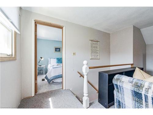 179 Garafraxa Street E, Fergus, ON - Indoor Photo Showing Bedroom