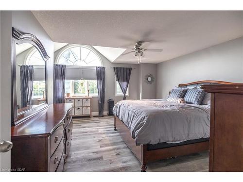 297 Grange Road, Guelph, ON - Indoor Photo Showing Bedroom