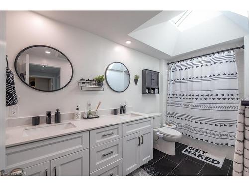 297 Grange Road, Guelph, ON - Indoor Photo Showing Bathroom