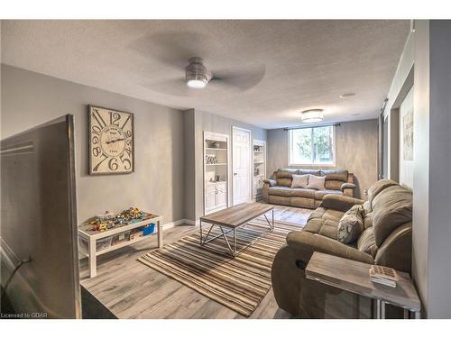 297 Grange Road, Guelph, ON - Indoor Photo Showing Living Room