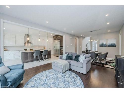 103 Ambrous Crescent, Guelph, ON - Indoor Photo Showing Living Room