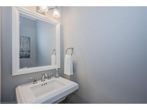 103 Ambrous Crescent, Guelph, ON - Indoor Photo Showing Bathroom