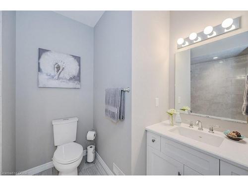 103 Ambrous Crescent, Guelph, ON - Indoor Photo Showing Bathroom