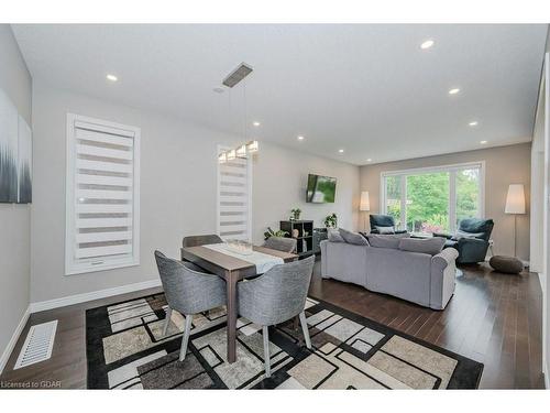 103 Ambrous Crescent, Guelph, ON - Indoor Photo Showing Living Room