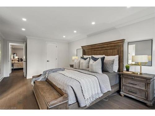 6225 Millers Grove, Mississauga, ON - Indoor Photo Showing Bedroom