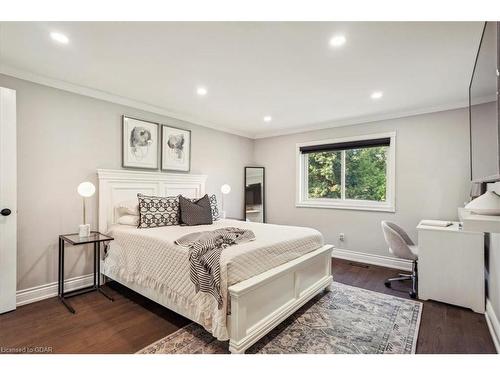 6225 Millers Grove, Mississauga, ON - Indoor Photo Showing Bedroom