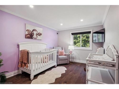 6225 Millers Grove, Mississauga, ON - Indoor Photo Showing Bedroom