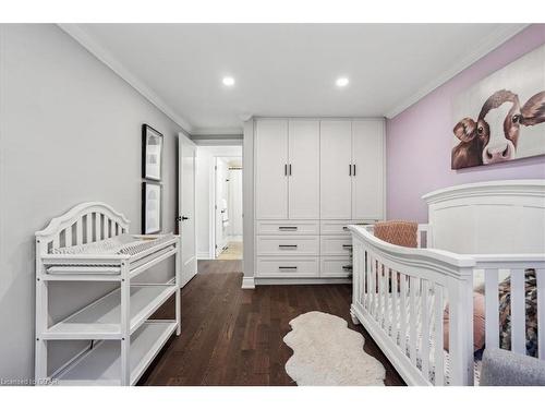 6225 Millers Grove, Mississauga, ON - Indoor Photo Showing Bedroom