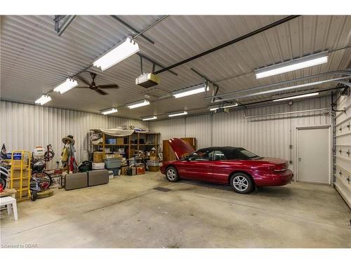 5588 Wellington Rd 39, Guelph/Eramosa, ON - Indoor Photo Showing Garage