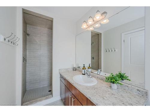 67 Frasson Drive, Guelph, ON - Indoor Photo Showing Bathroom