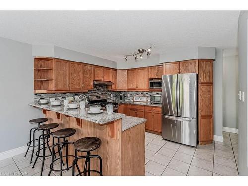 61 Marsh Crescent, Guelph, ON - Indoor Photo Showing Kitchen