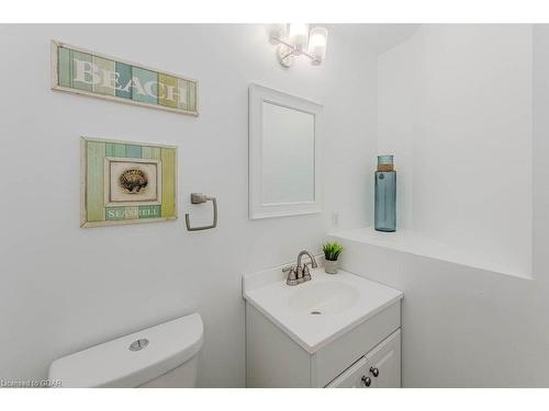 61 Marsh Crescent, Guelph, ON - Indoor Photo Showing Bathroom