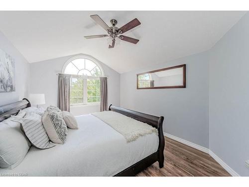 61 Marsh Crescent, Guelph, ON - Indoor Photo Showing Bedroom