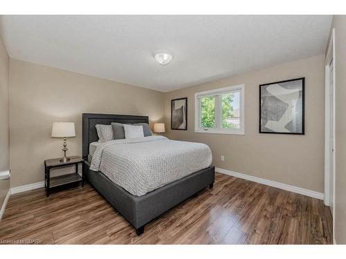 61 Marsh Crescent, Guelph, ON - Indoor Photo Showing Bedroom