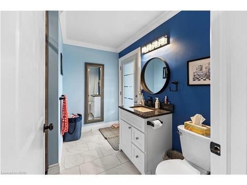 100 Harris Crescent, Mount Forest, ON - Indoor Photo Showing Bathroom