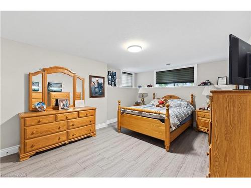 100 Harris Crescent, Mount Forest, ON - Indoor Photo Showing Bedroom