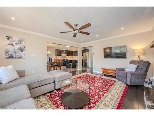 130 Marr Drive, Elora, ON - Indoor Photo Showing Living Room