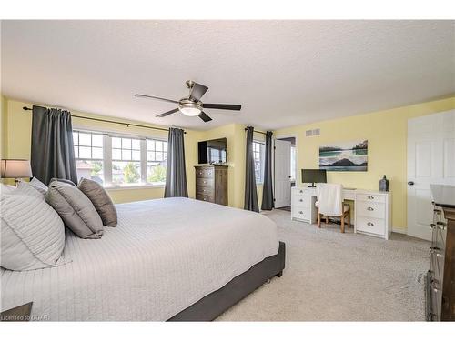 130 Marr Drive, Elora, ON - Indoor Photo Showing Bedroom