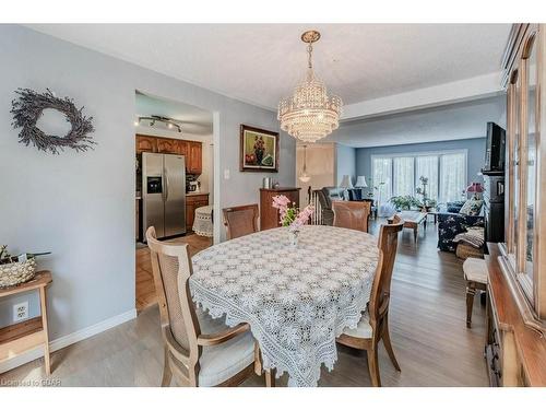 112 Freshmeadow Way, Guelph, ON - Indoor Photo Showing Dining Room