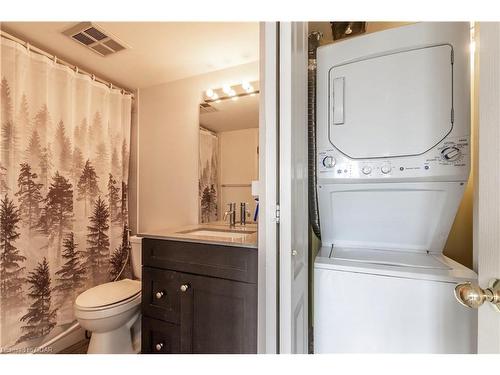 410-107 Bagot Street, Guelph, ON - Indoor Photo Showing Laundry Room