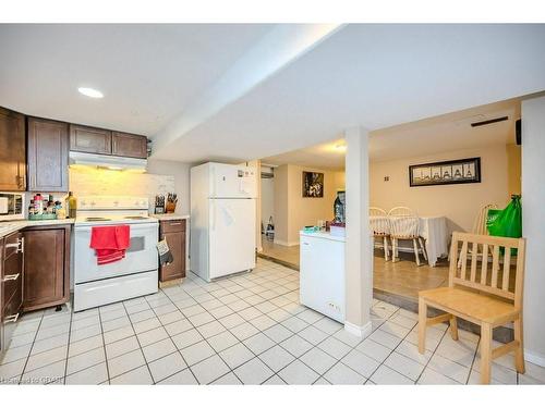 467 York Road, Guelph, ON - Indoor Photo Showing Kitchen