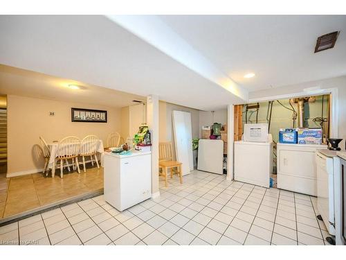 467 York Road, Guelph, ON - Indoor Photo Showing Laundry Room