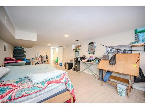 467 York Road, Guelph, ON - Indoor Photo Showing Bedroom