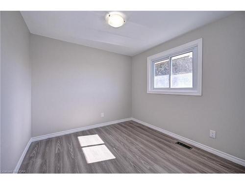 160 Arrowhead Crescent, Kitchener, ON - Indoor Photo Showing Other Room