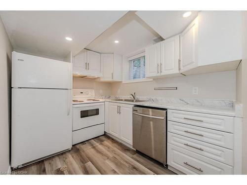 160 Arrowhead Crescent, Kitchener, ON - Indoor Photo Showing Kitchen With Double Sink