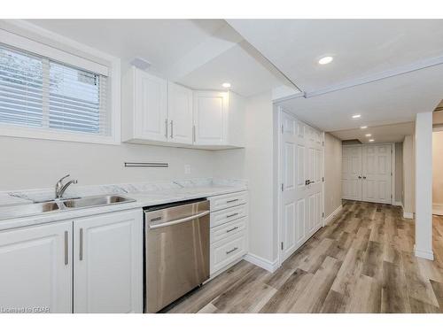 160 Arrowhead Crescent, Kitchener, ON - Indoor Photo Showing Kitchen With Double Sink