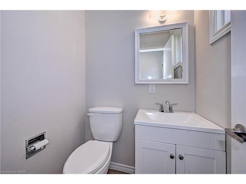 160 Arrowhead Crescent, Kitchener, ON - Indoor Photo Showing Bathroom