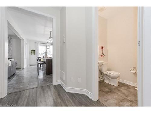 32 Kay Crescent, Fergus, ON - Indoor Photo Showing Bathroom