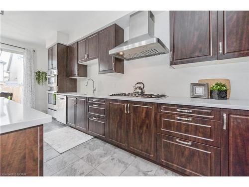 32 Kay Crescent, Fergus, ON - Indoor Photo Showing Kitchen