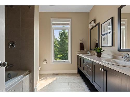 84 Old Ruby Lane, Puslinch, ON - Indoor Photo Showing Bathroom