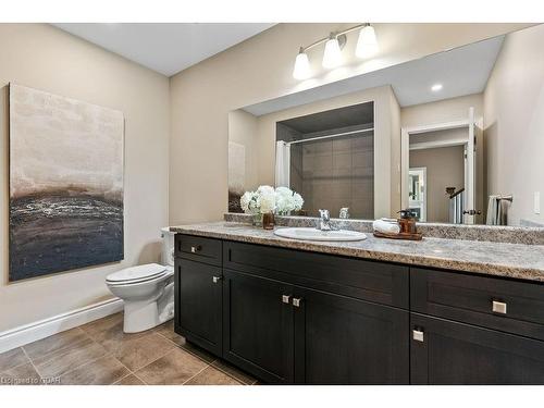 84 Old Ruby Lane, Puslinch, ON - Indoor Photo Showing Bathroom