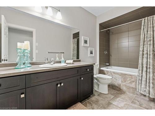 84 Old Ruby Lane, Puslinch, ON - Indoor Photo Showing Bathroom