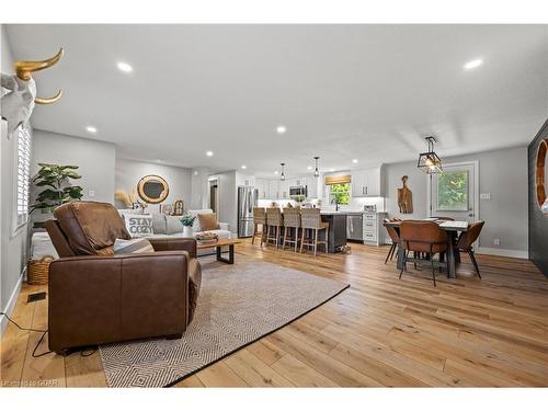 5 Macdonald Street, Centre Wellington, ON - Indoor Photo Showing Living Room