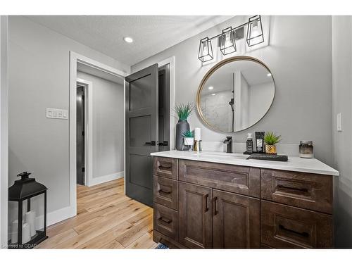 5 Macdonald Street, Centre Wellington, ON - Indoor Photo Showing Bathroom