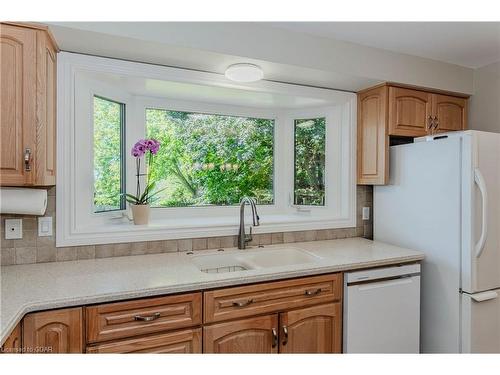 101 Rickson Avenue, Guelph, ON - Indoor Photo Showing Kitchen